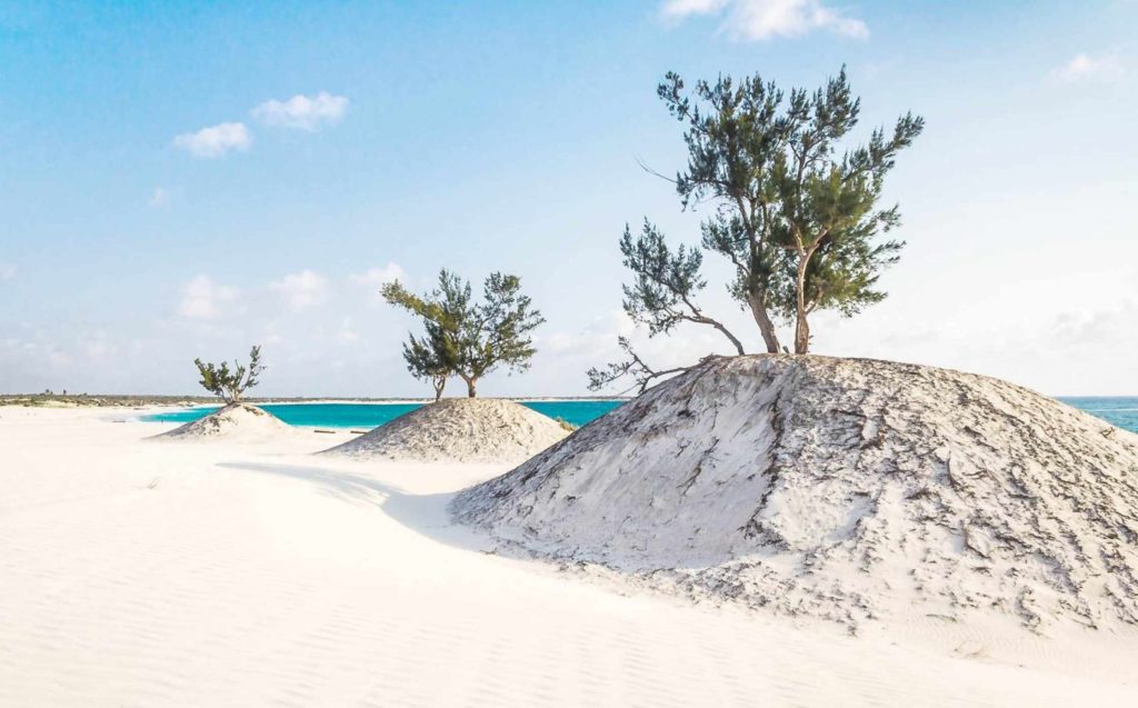 7 jours : Un voyage de noces unique 1 Plage de sable blanc à Madagascar